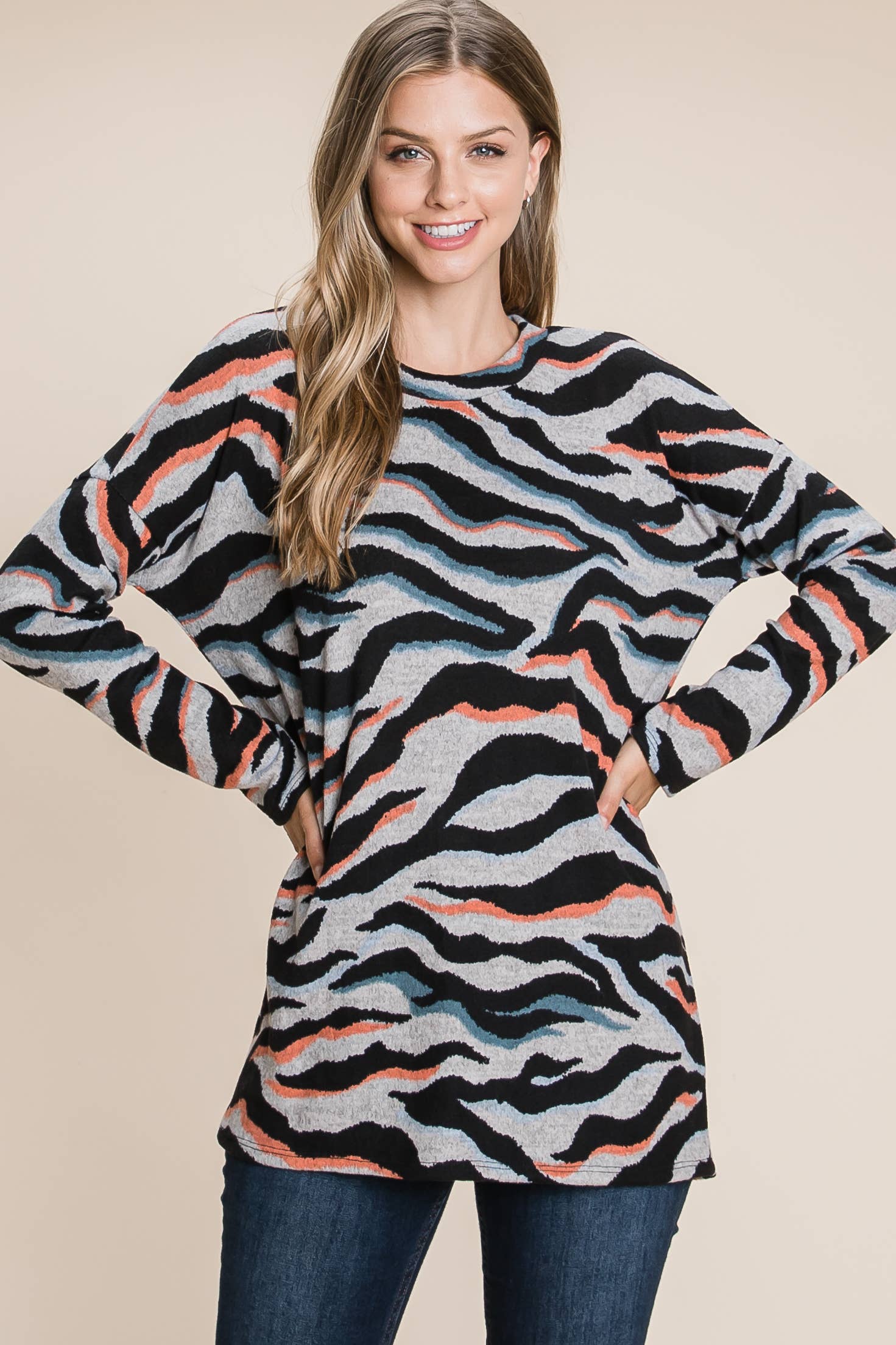 TL1607 Relaxed Fit Animal Print Tunic