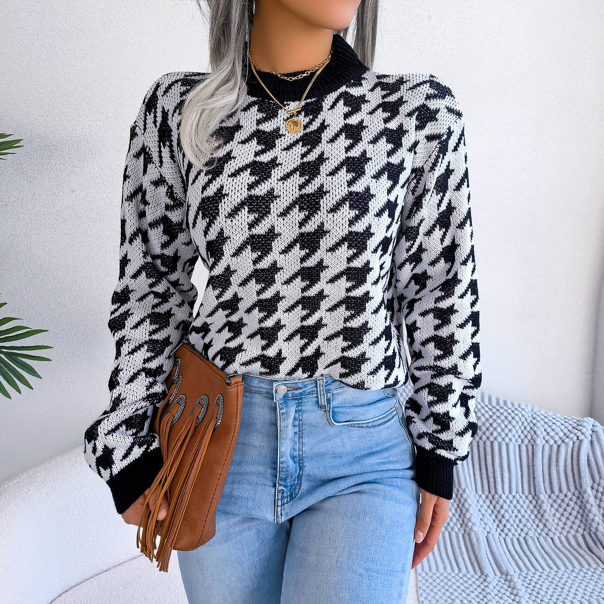 Casual houndstooth pullover knit sweater
