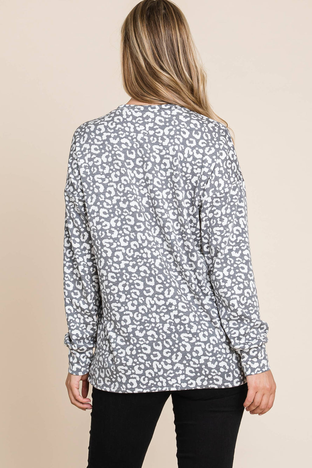 ANIMAL PRINT LONG-SLEEVE TOP