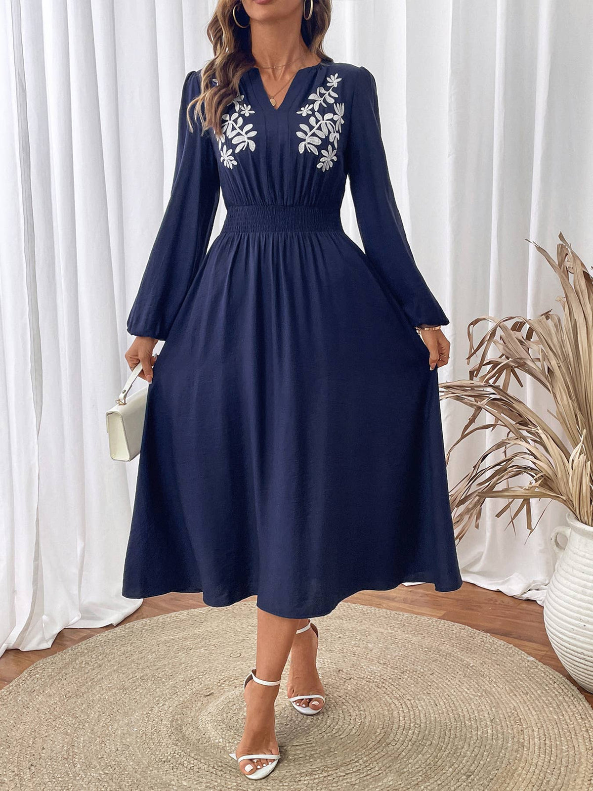 Vintage Ethnic Style V-Neck Embroidered Dress