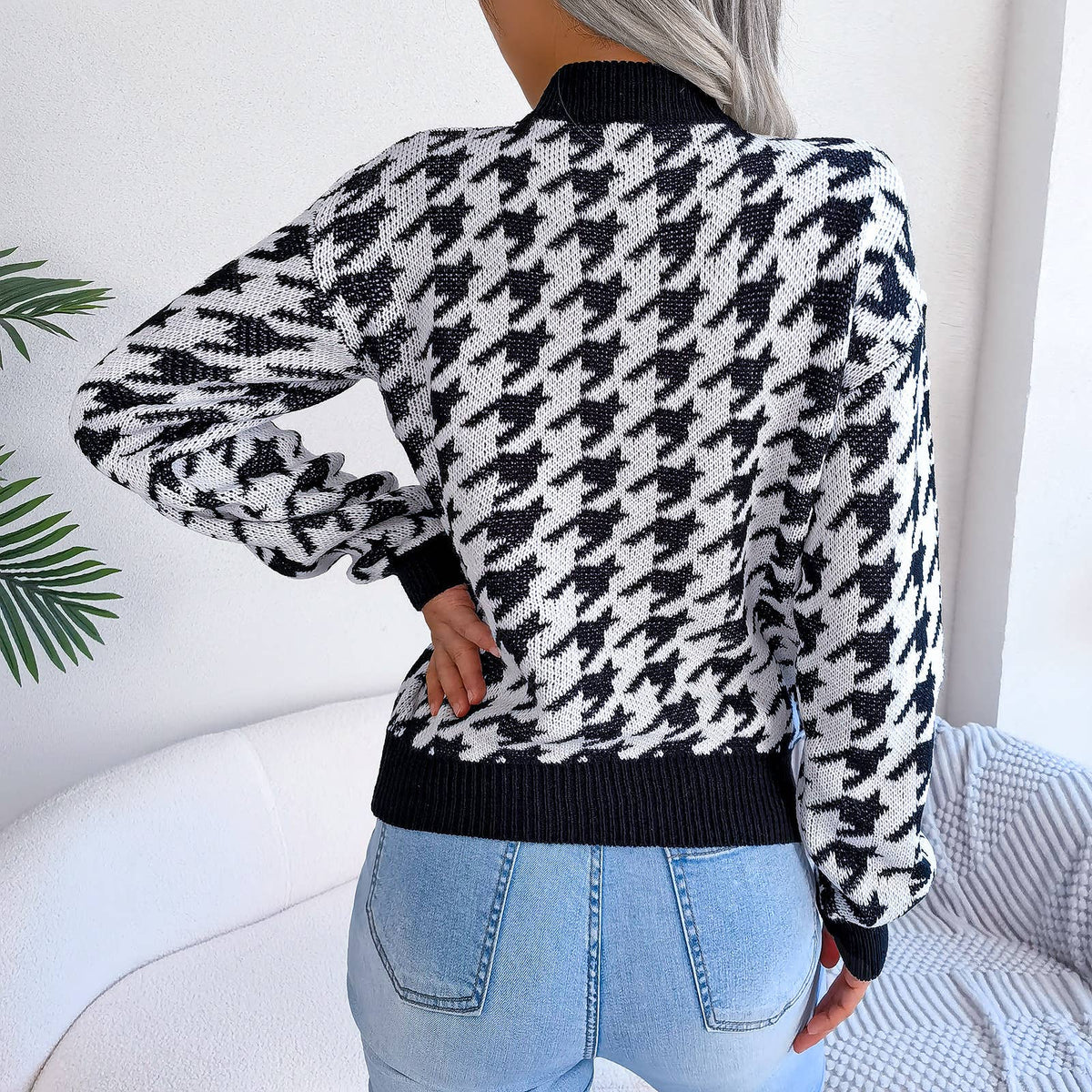 Casual houndstooth pullover knit sweater
