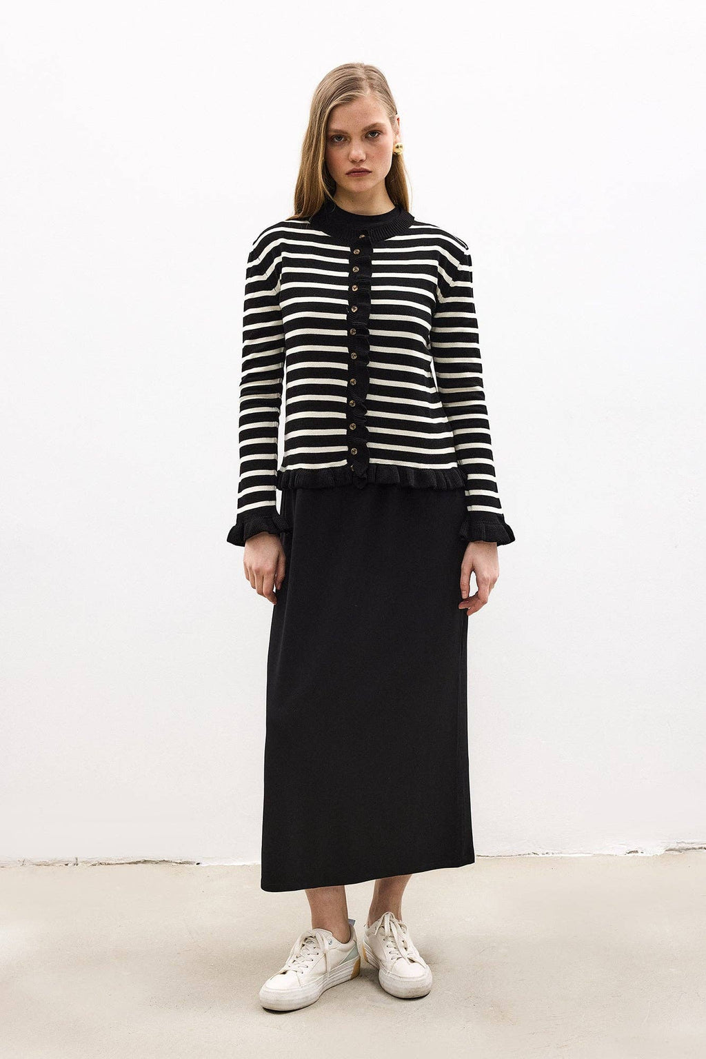 RUFFLED STRIPED KNIT CARDIGAN
