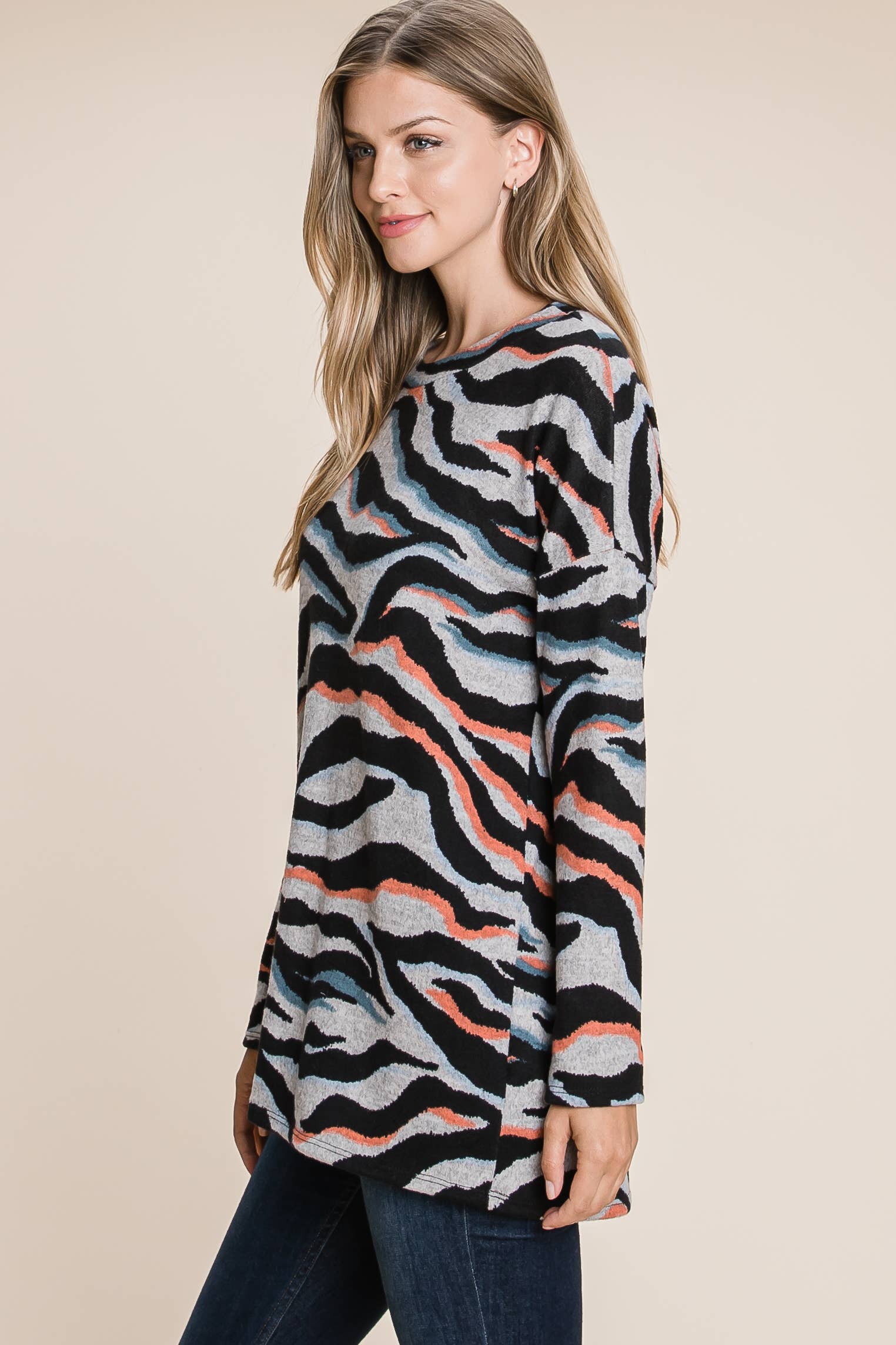 TL1607 Relaxed Fit Animal Print Tunic