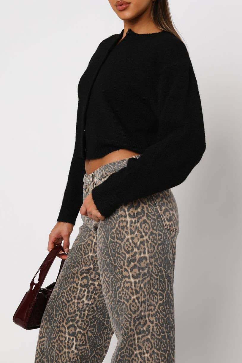 Plain R-neck button down knit cardigan