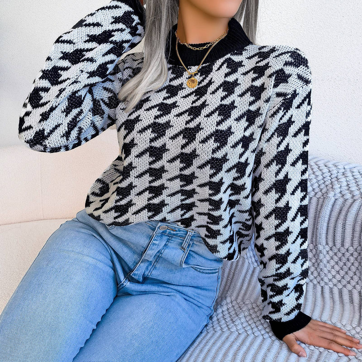 Casual houndstooth pullover knit sweater