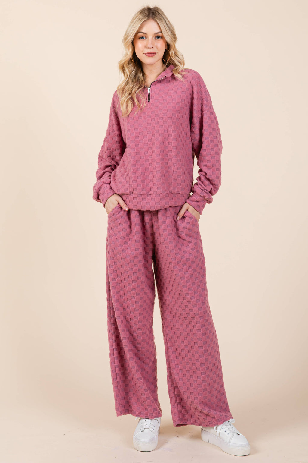 FUZZY CHECKERED 1/4 ZIP TOP