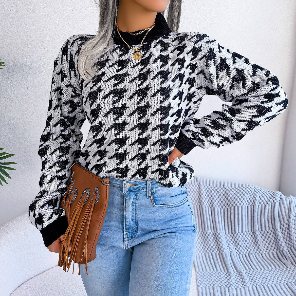 Casual houndstooth pullover knit sweater