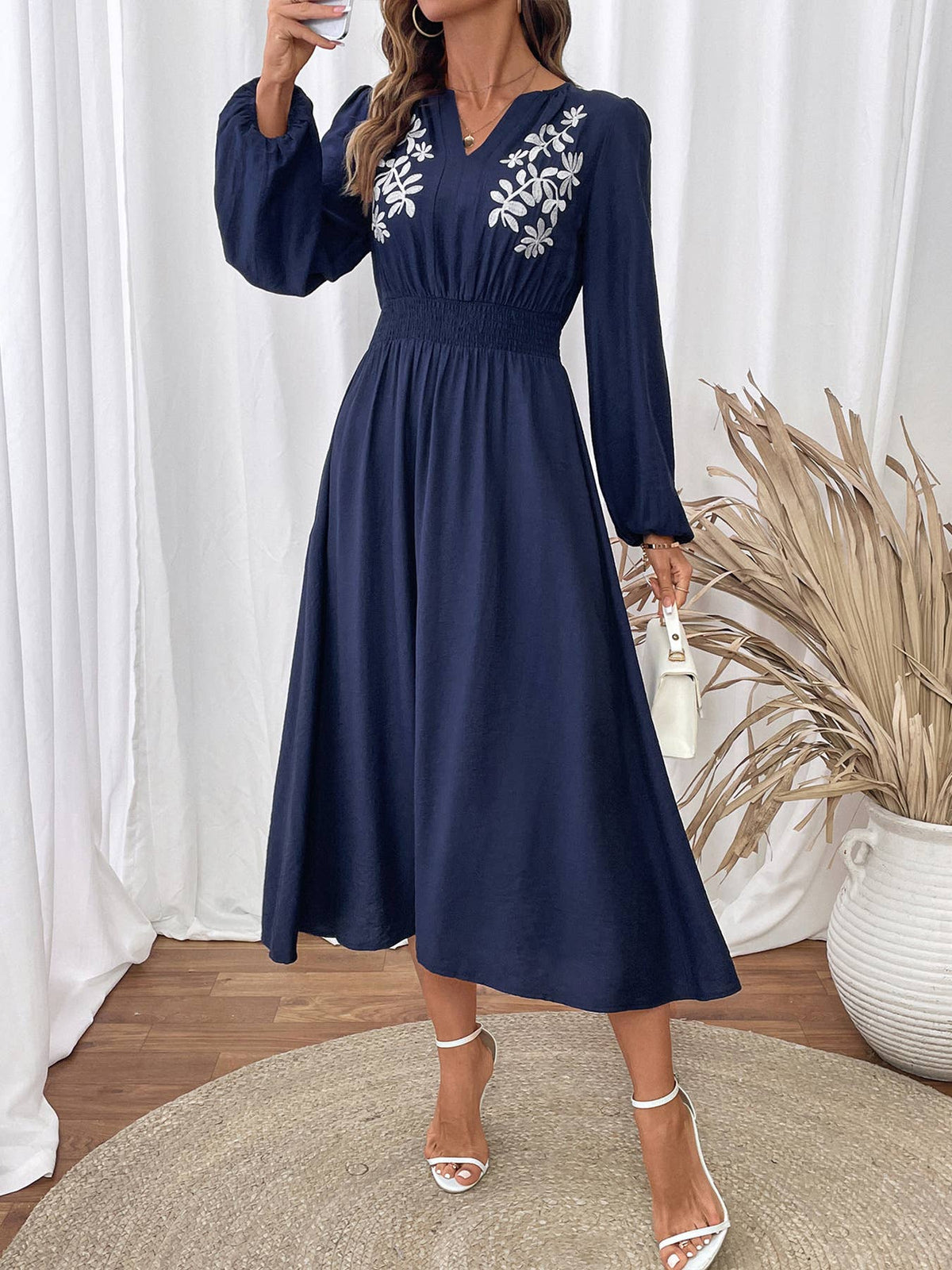 Vintage Ethnic Style V-Neck Embroidered Dress