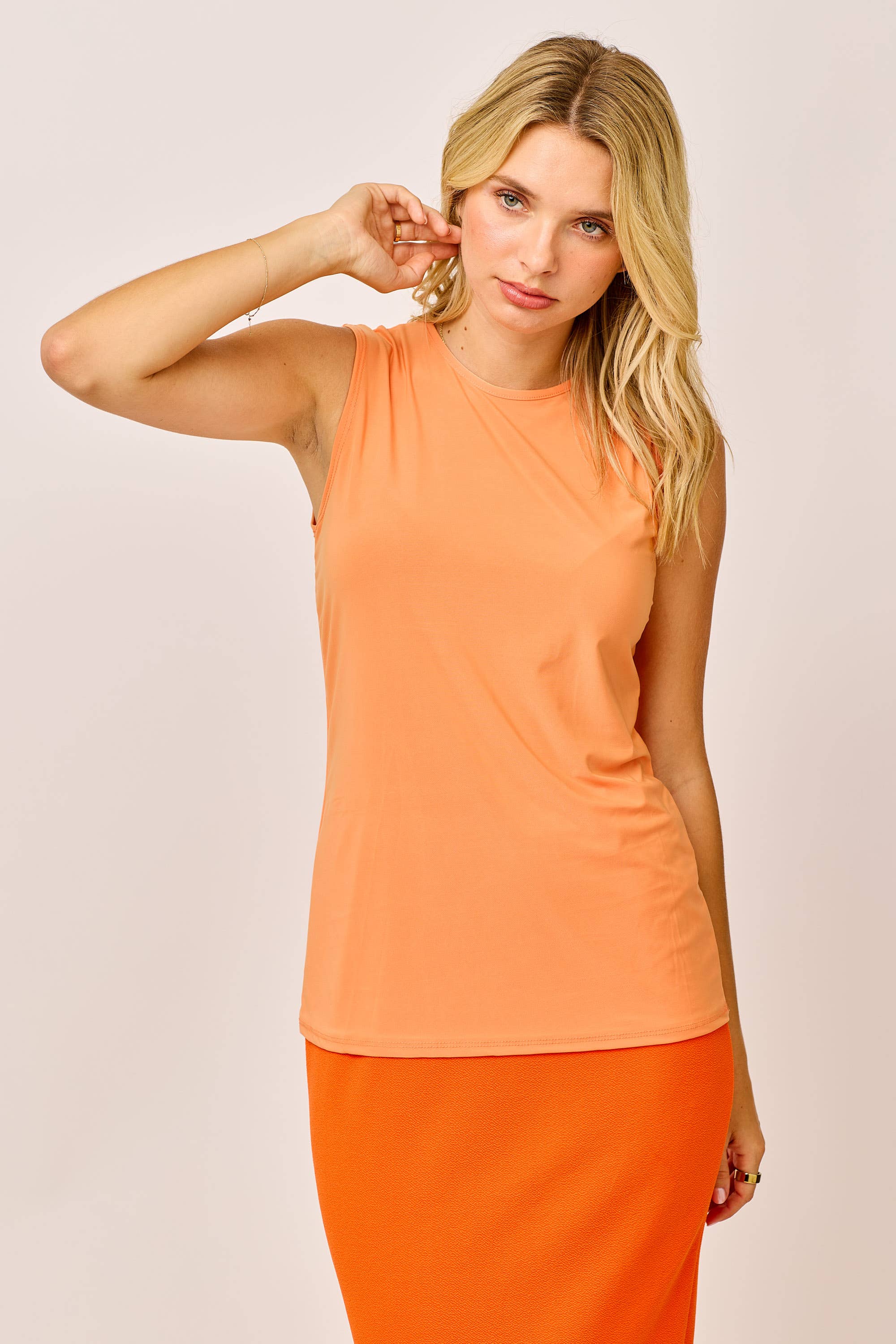WOMEN'S MODEST WRINKLE- FREE LAYERING SLEEVELESS TOP