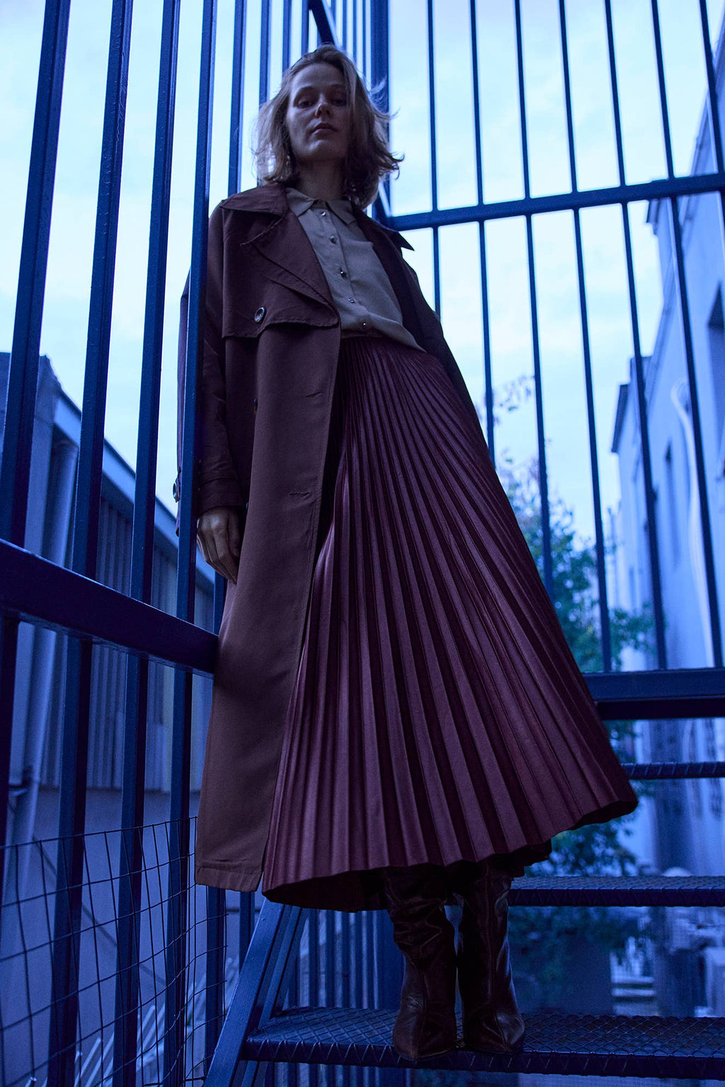 High-Waist Pleated Maxi Skirt – Elegant Flowy A-Line Skirt