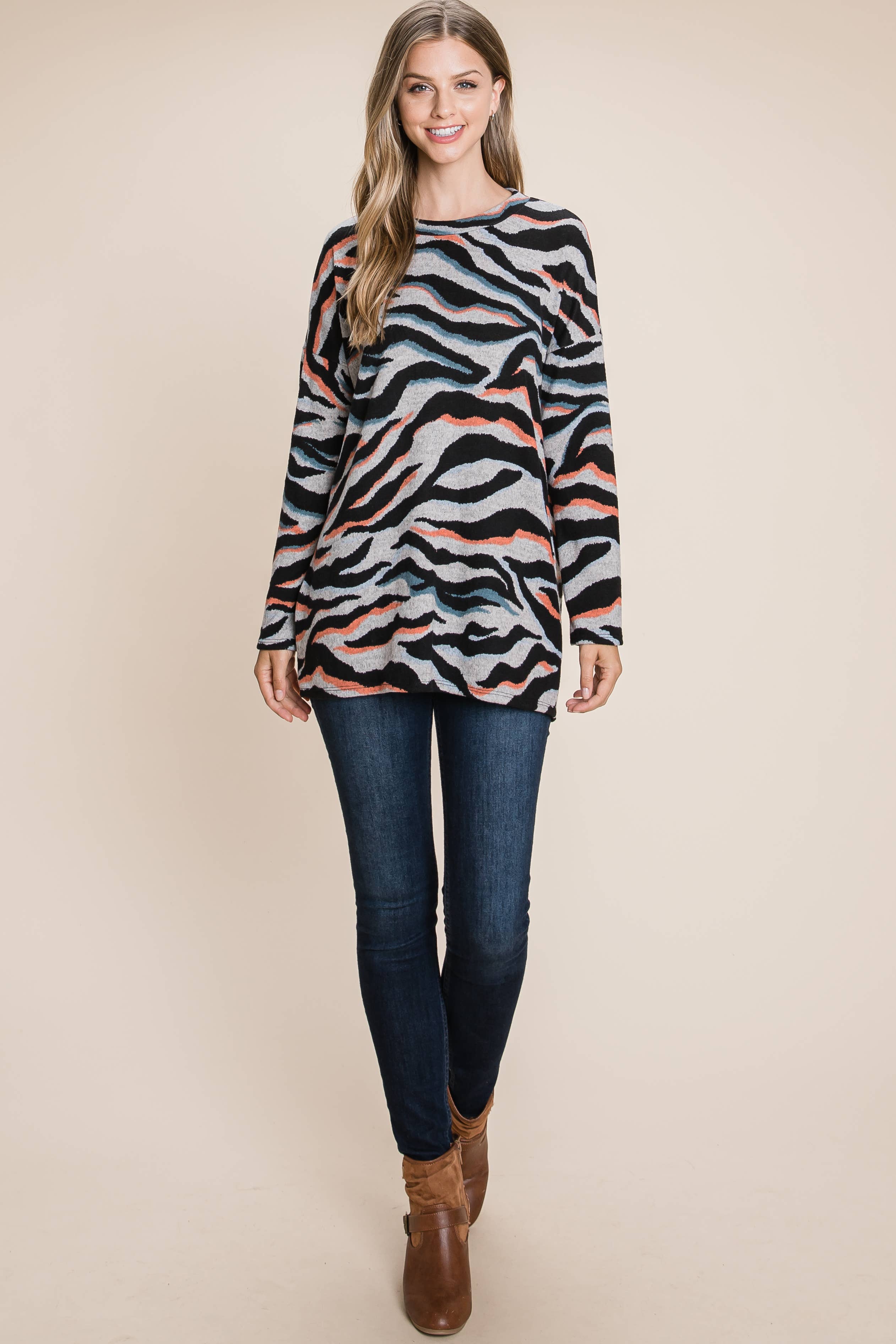 TL1607 Relaxed Fit Animal Print Tunic
