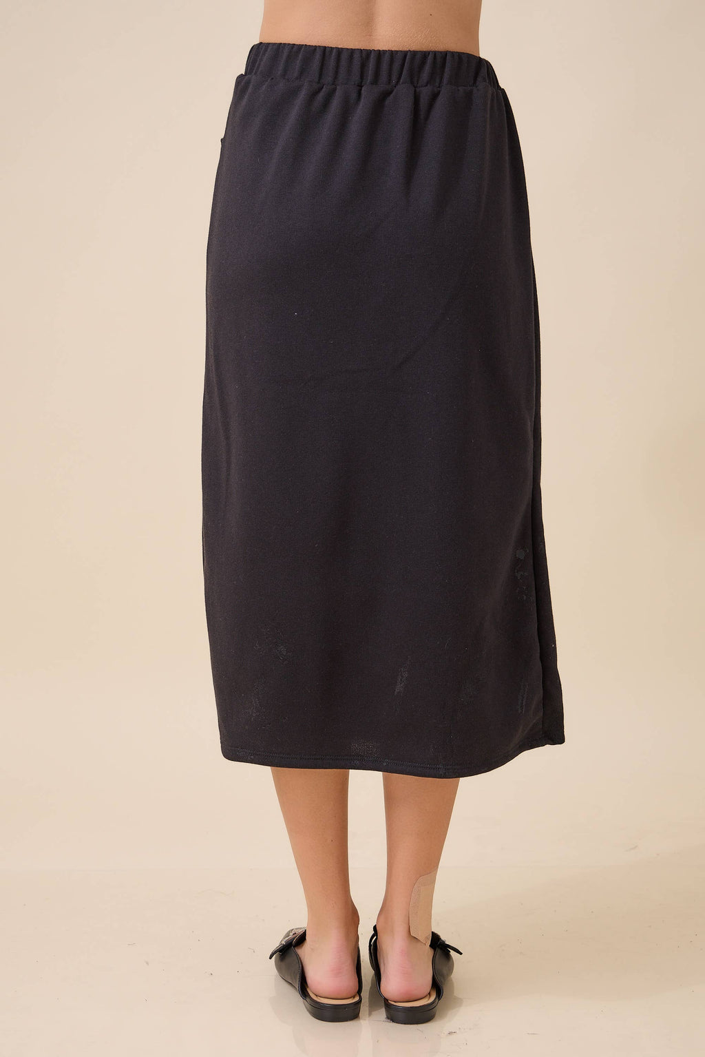 WOMEN'S SOLID SOFT KNIT SKIRT WITH POCKETS-PART OF SET