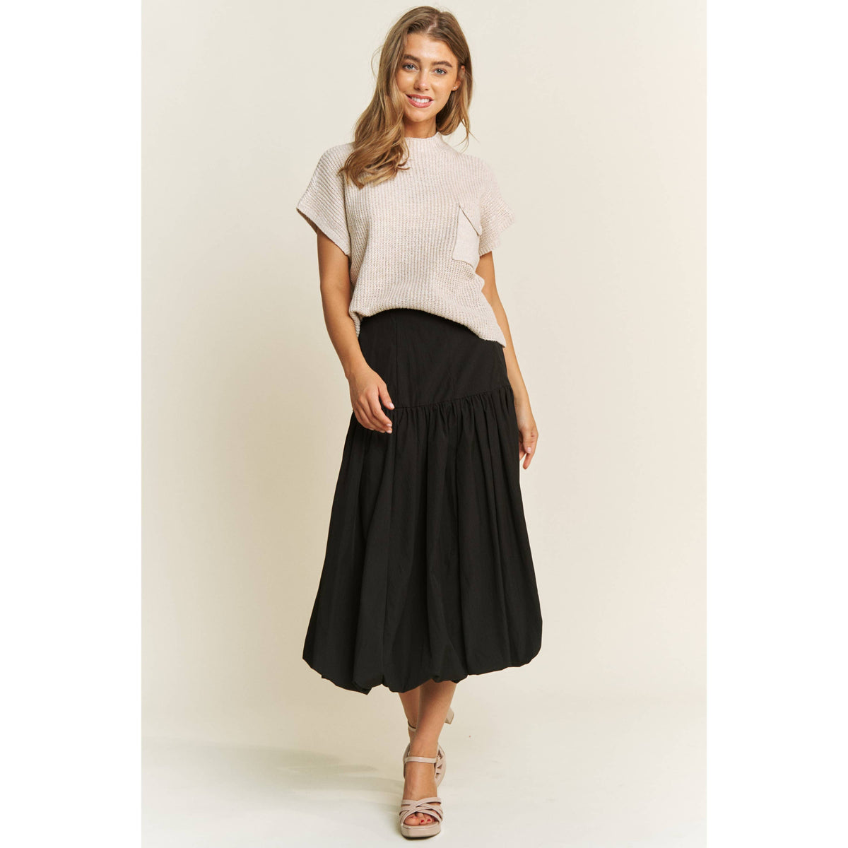 SOFT WOVEN SOLID BUBBLE BALLON MIDI SKIRT - Beige