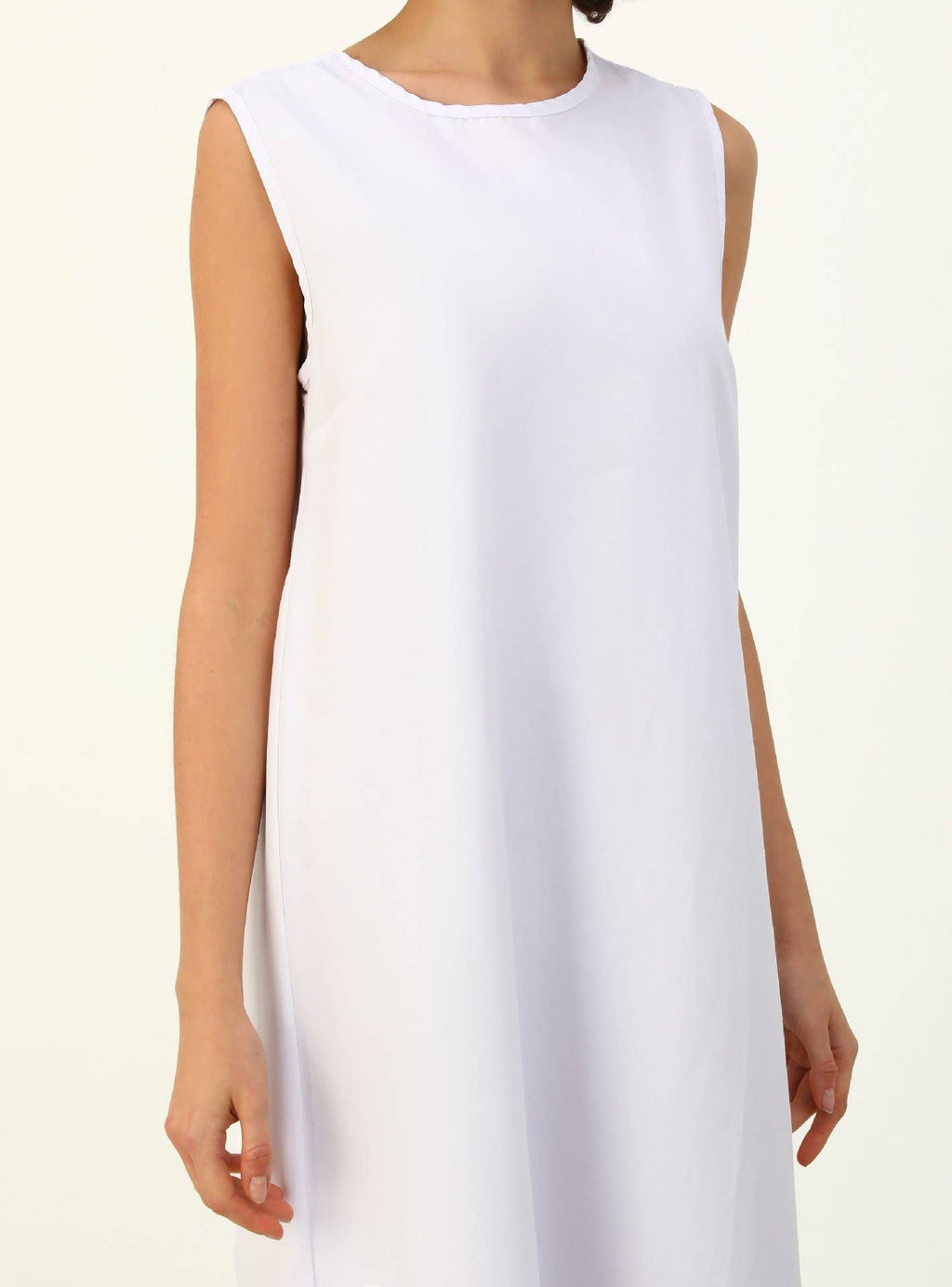 Effortless plain round neck sleeveless maxi swing dress