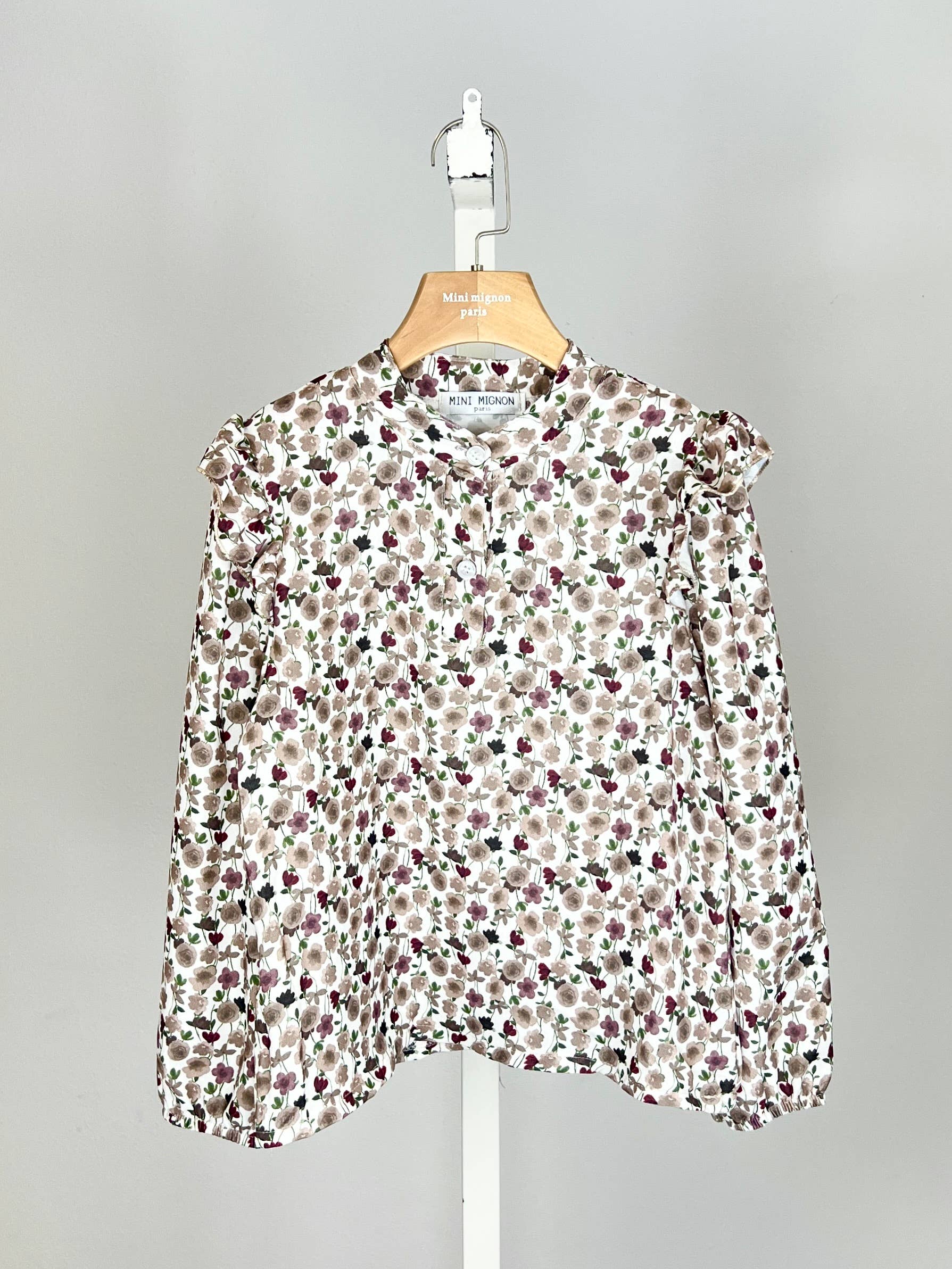 Floral long-sleeve top with ruffles for girls