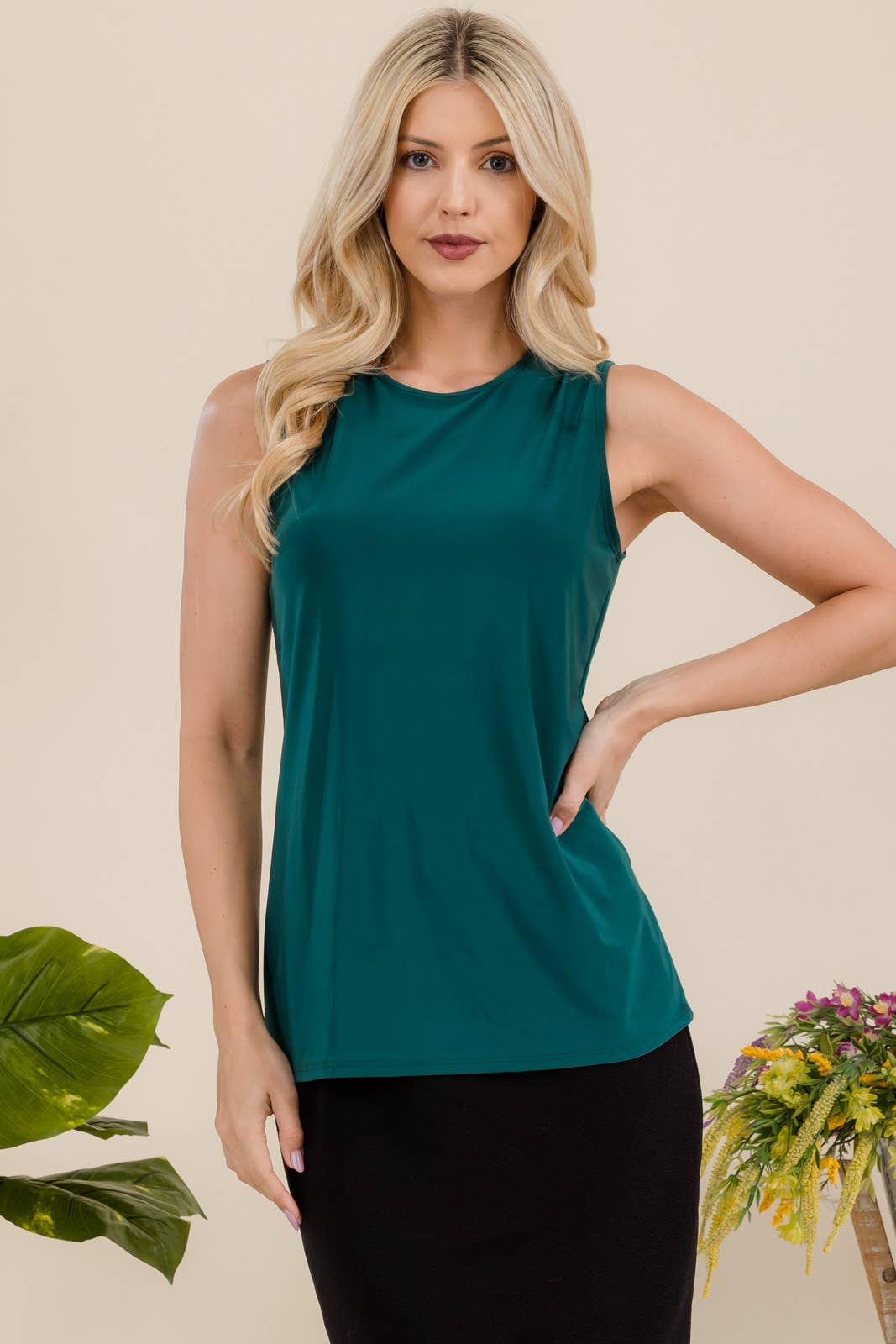WOMEN'S MODEST WRINKLE- FREE LAYERING SLEEVELESS TOP
