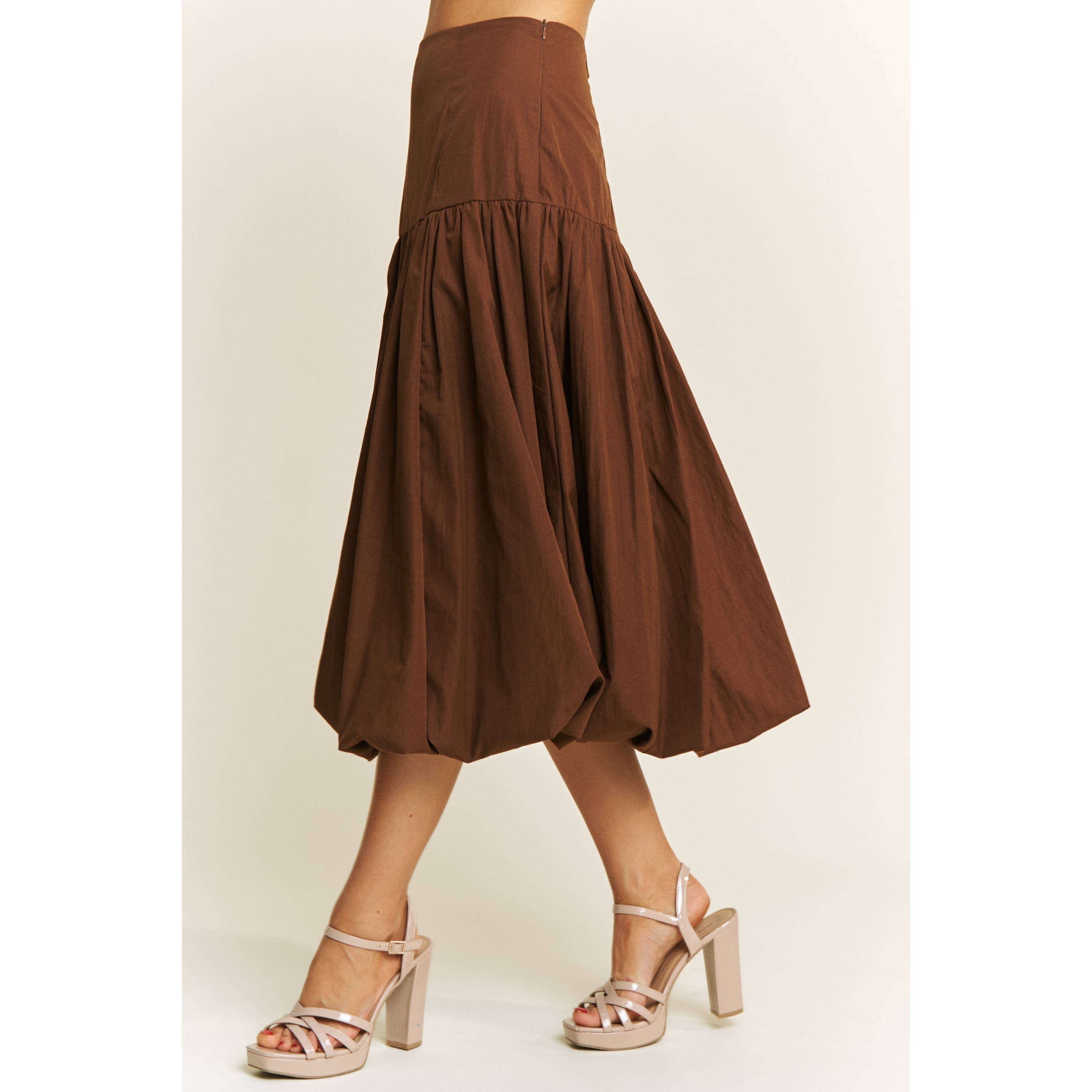 SOFT WOVEN SOLID BUBBLE BALLON MIDI SKIRT - Beige