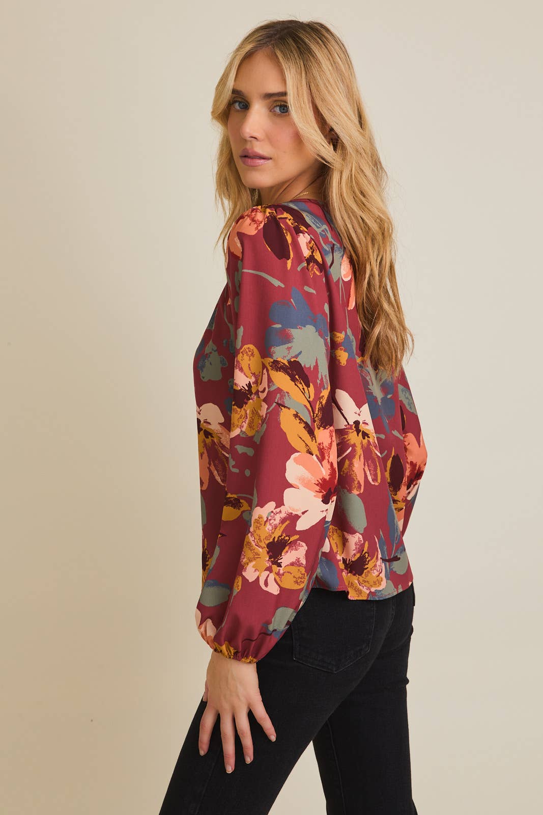 V-NECK FRONT TIE LONG SLEEVE FLORAL TOP