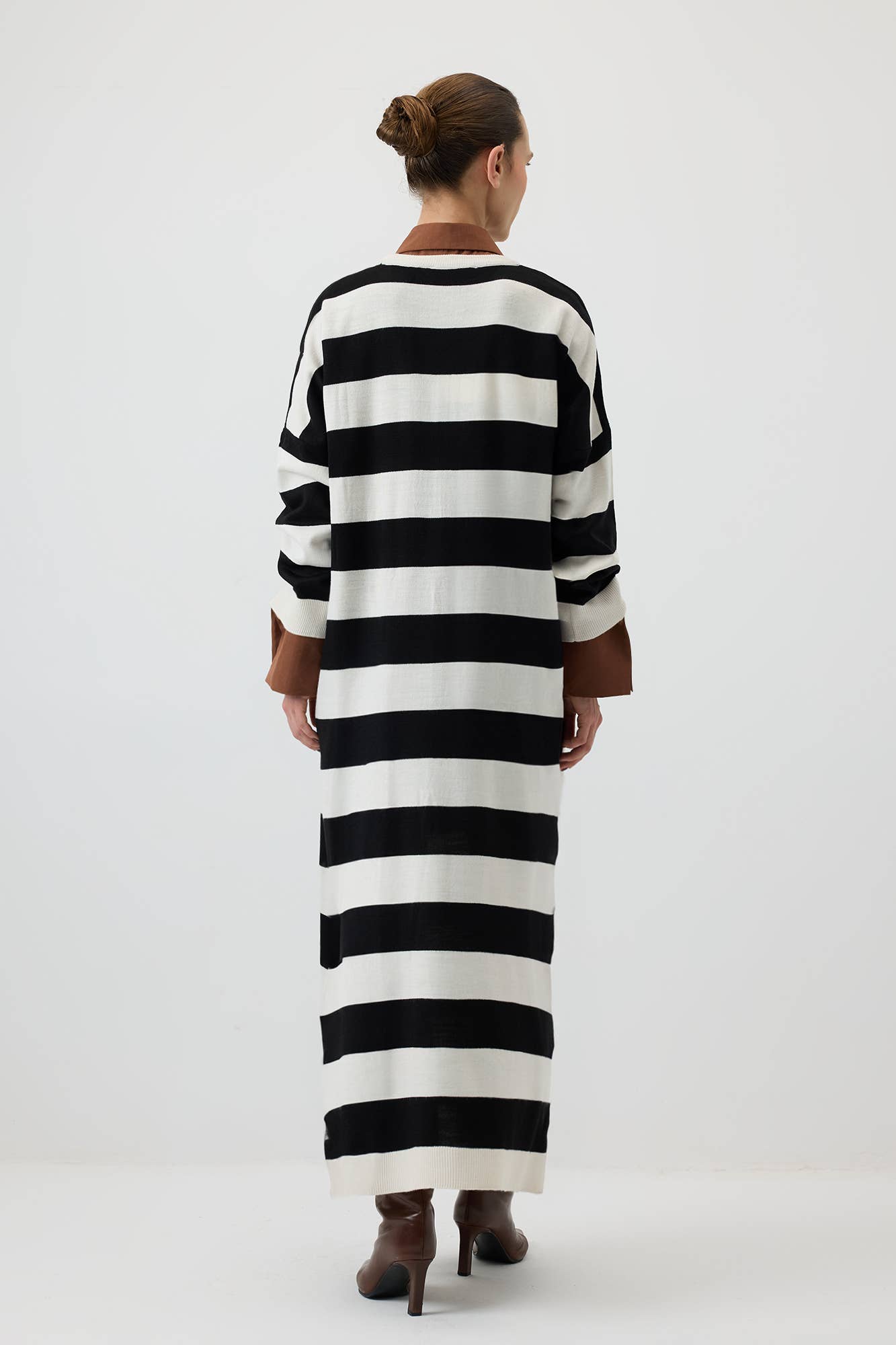 Bold Striped Oversized Maxi Knit Dress – Relaxed Modest