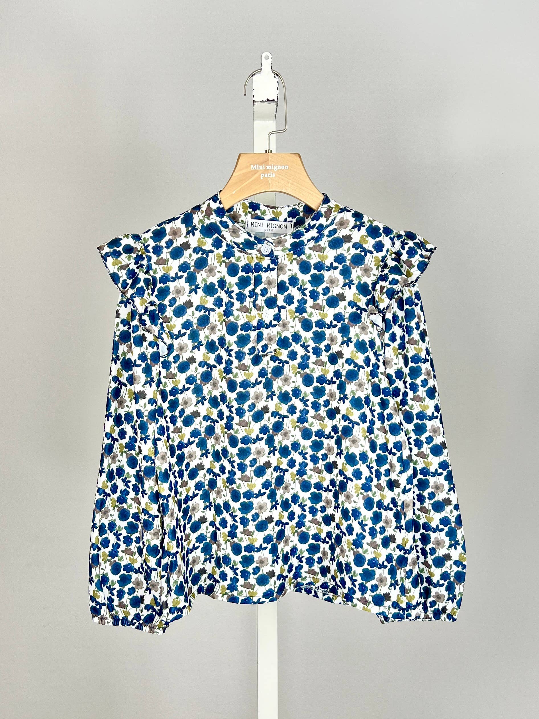 Floral long-sleeve top with ruffles for girls