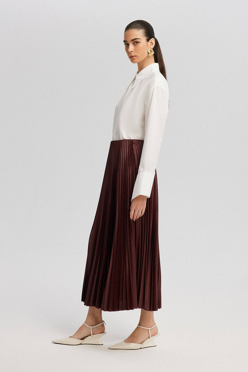 High-Waist Pleated Maxi Skirt – Elegant Flowy A-Line Skirt