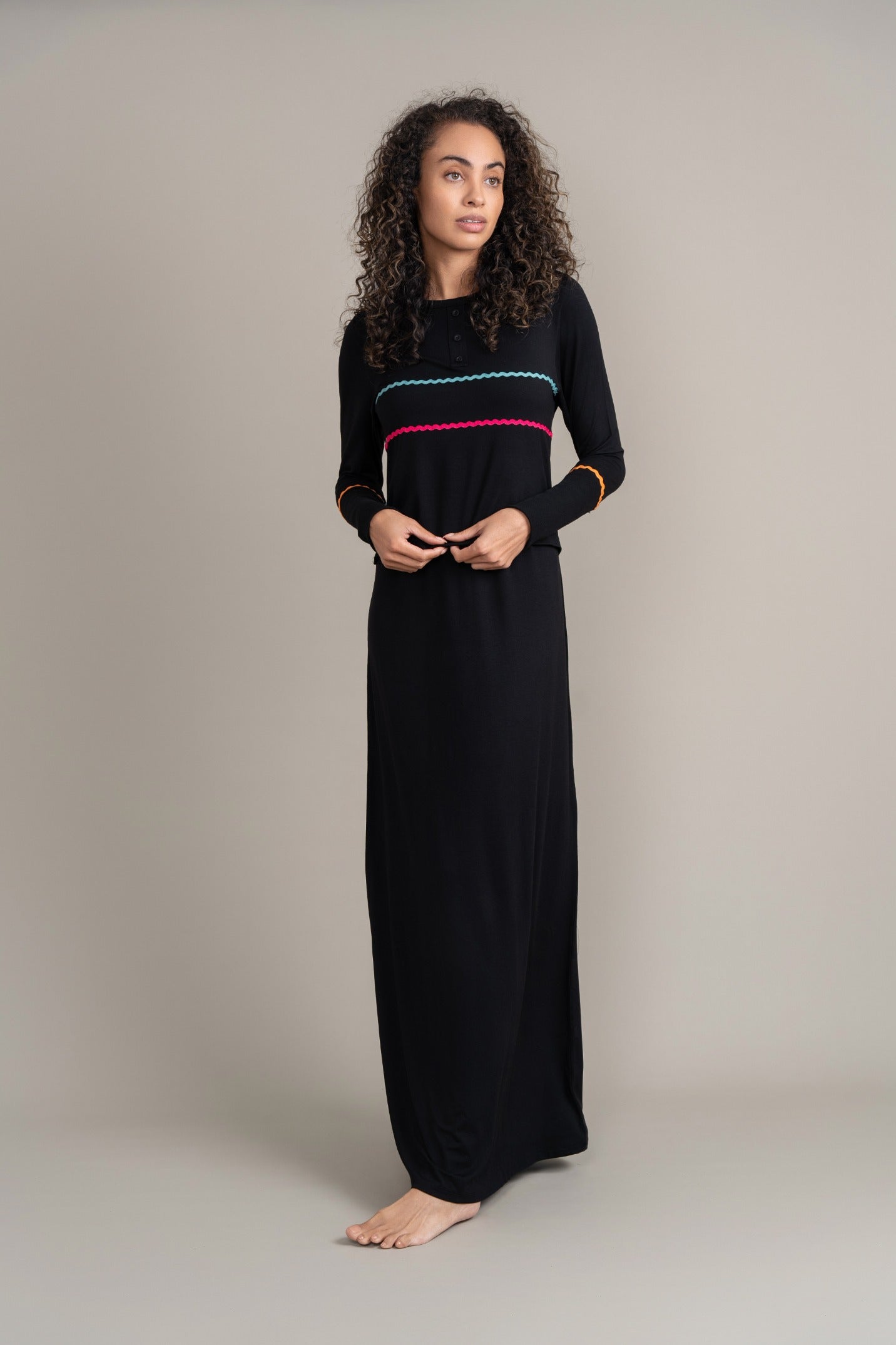 Squiggle Trim Nursing Nightgown