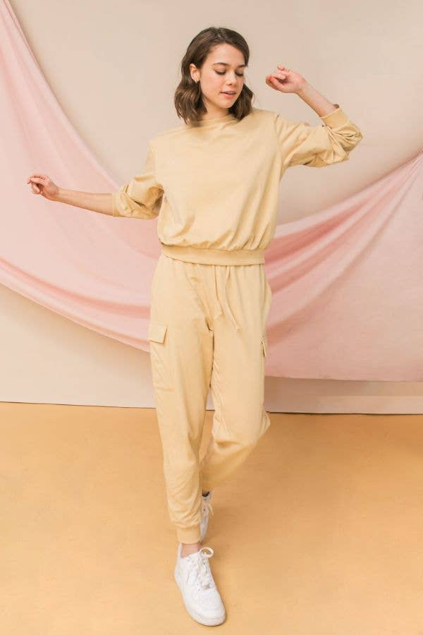 A sweatshirt top-AT2106