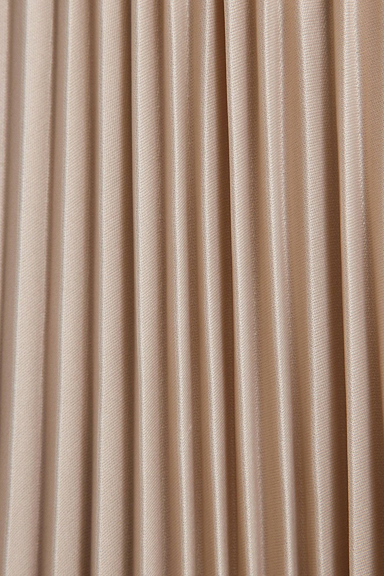 High-Waist Pleated Maxi Skirt – Elegant Flowy A-Line Skirt