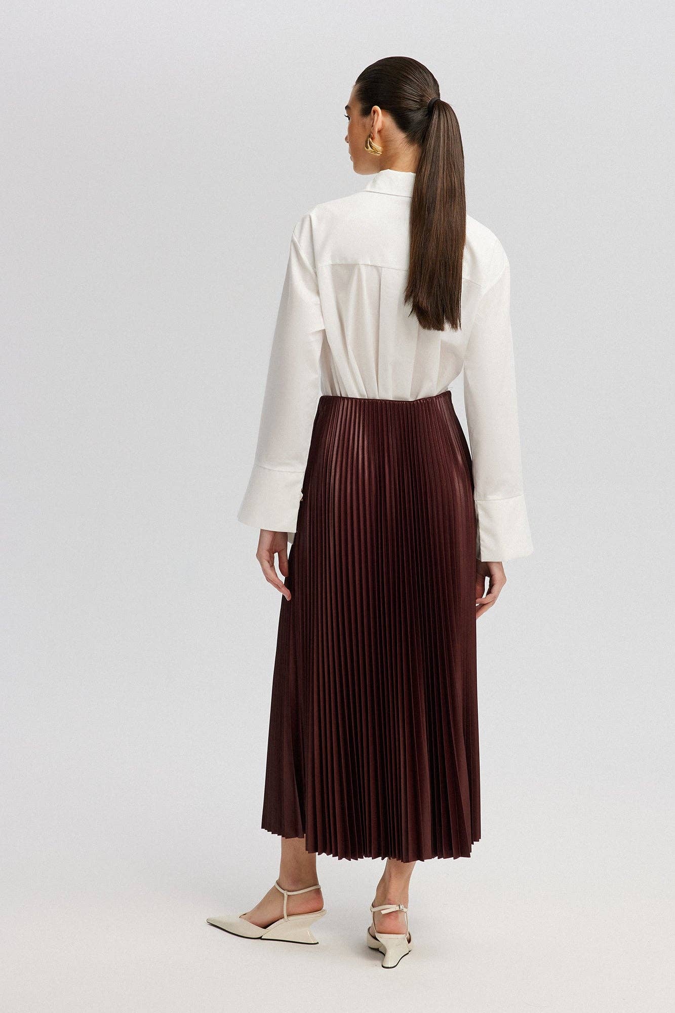 High-Waist Pleated Maxi Skirt – Elegant Flowy A-Line Skirt
