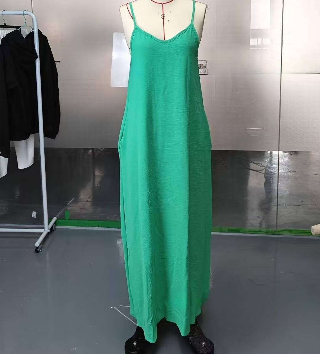 Solid colors loose rope strap maxi dress