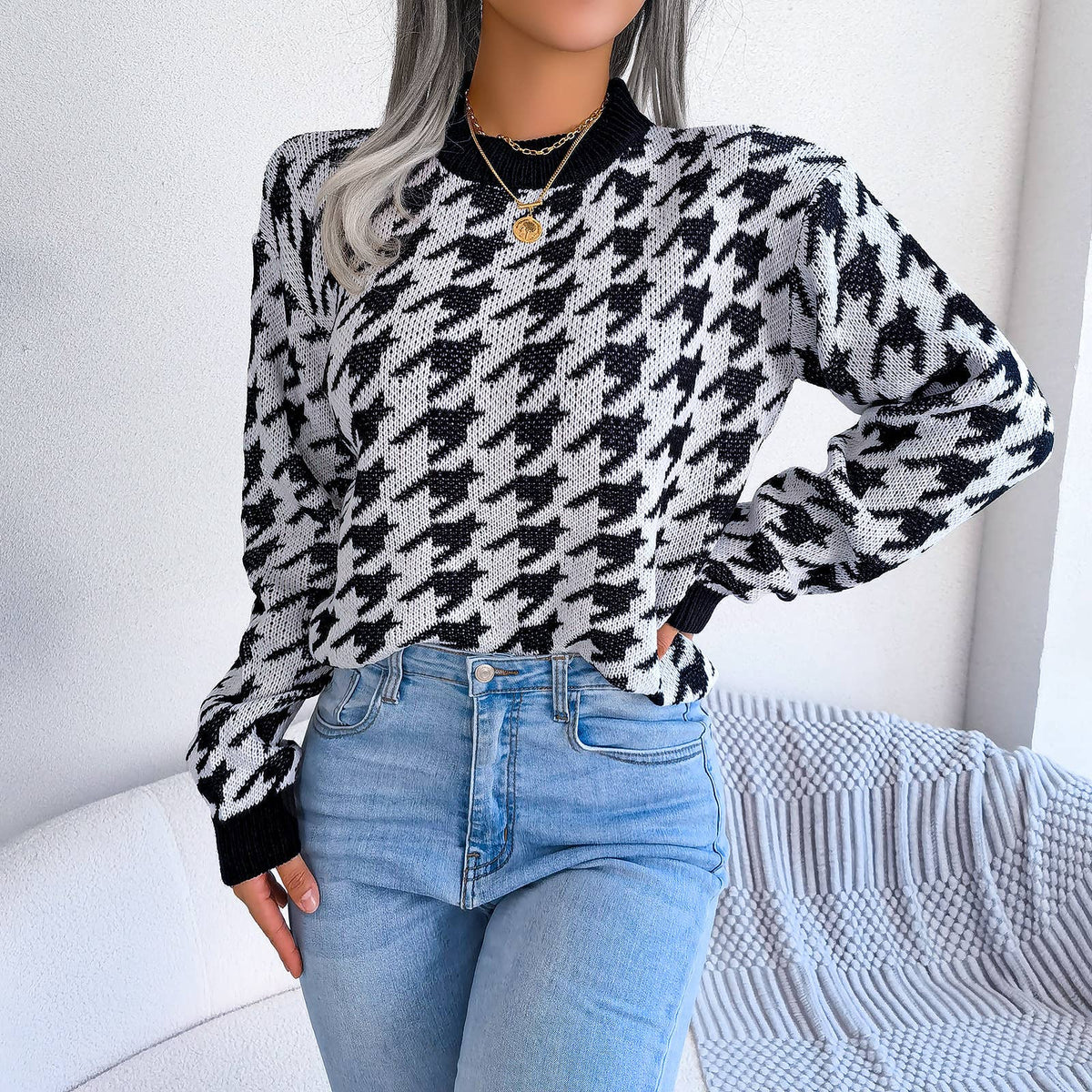 Casual houndstooth pullover knit sweater
