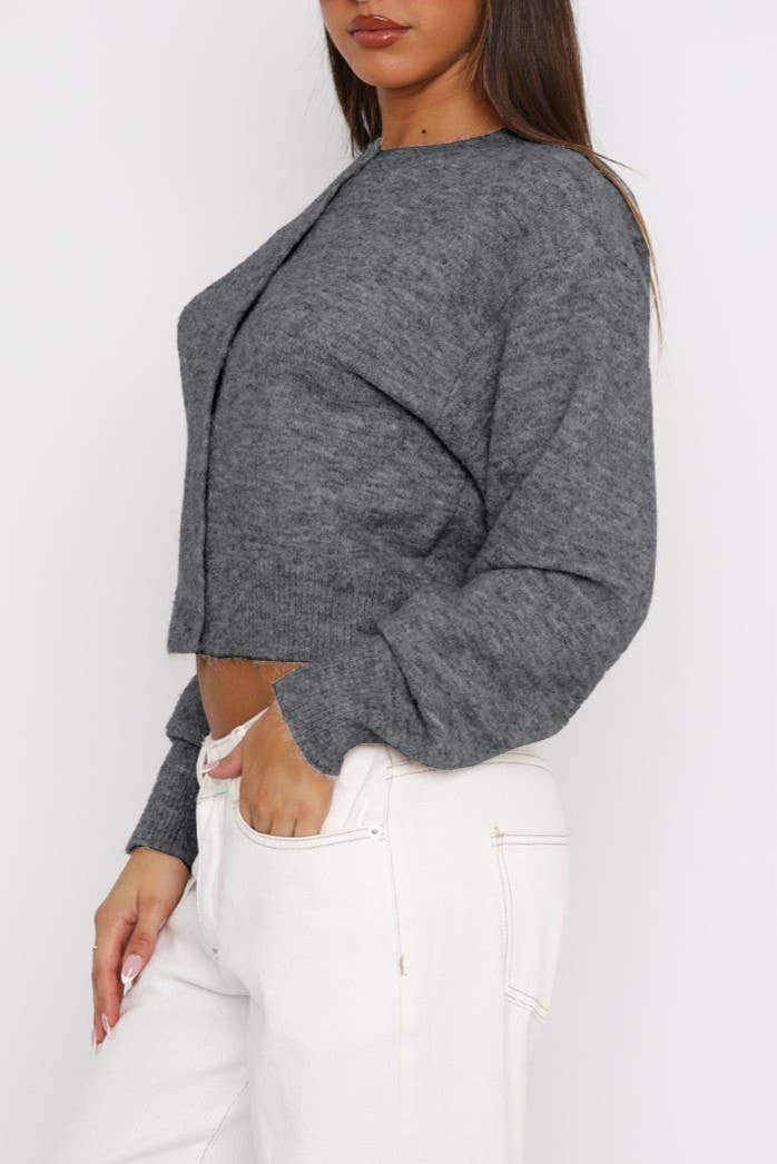Plain R-neck button down knit cardigan