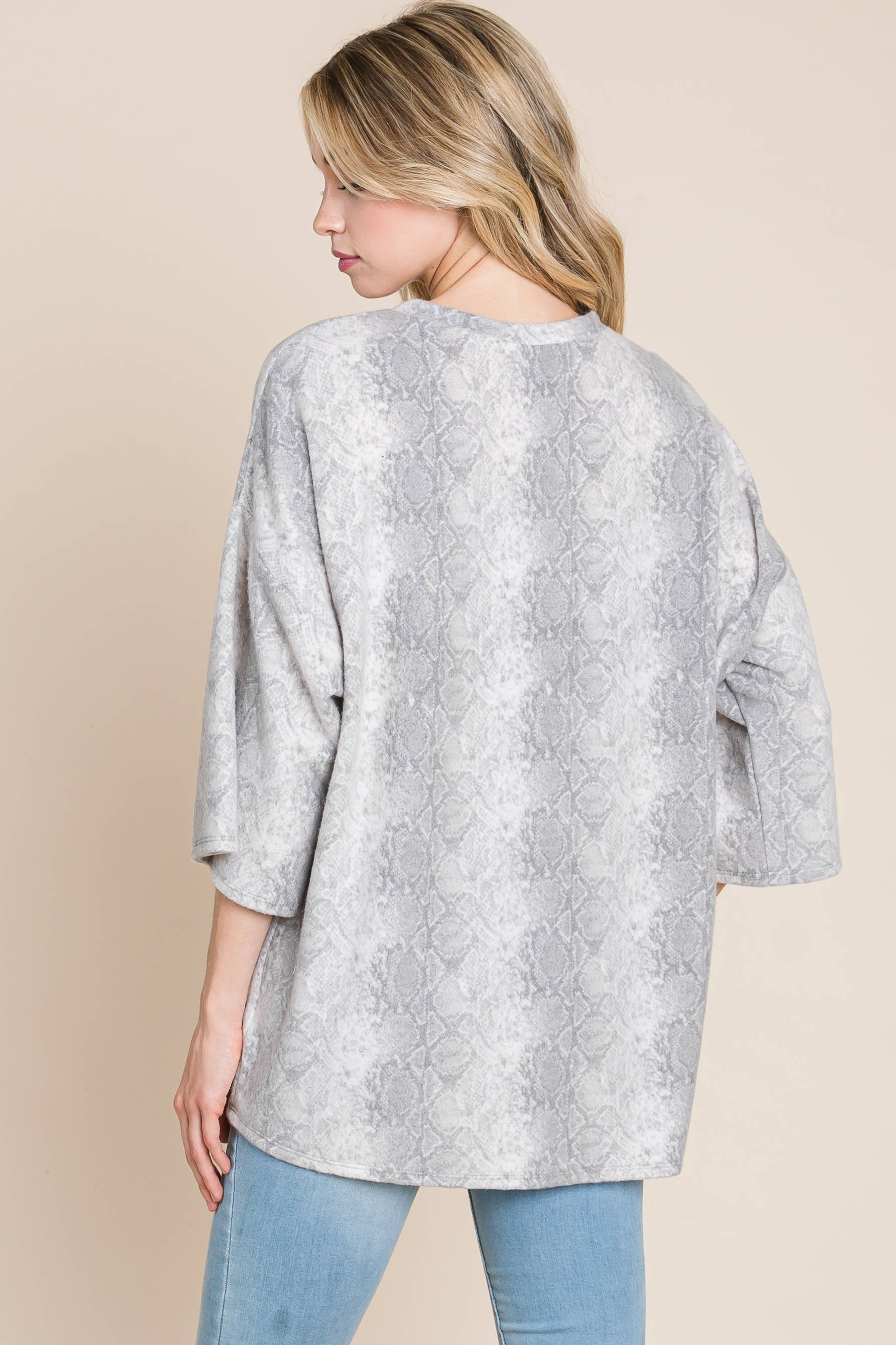 TL1224 BRUSHED KNIT SNAKESKIN TUNIC