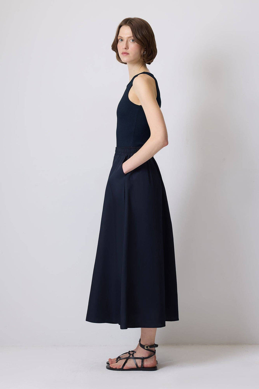 ESSENTIAL HIGH WAIST A-LINE MAXI SKIRT WITH ELASTIC WAISTBAND