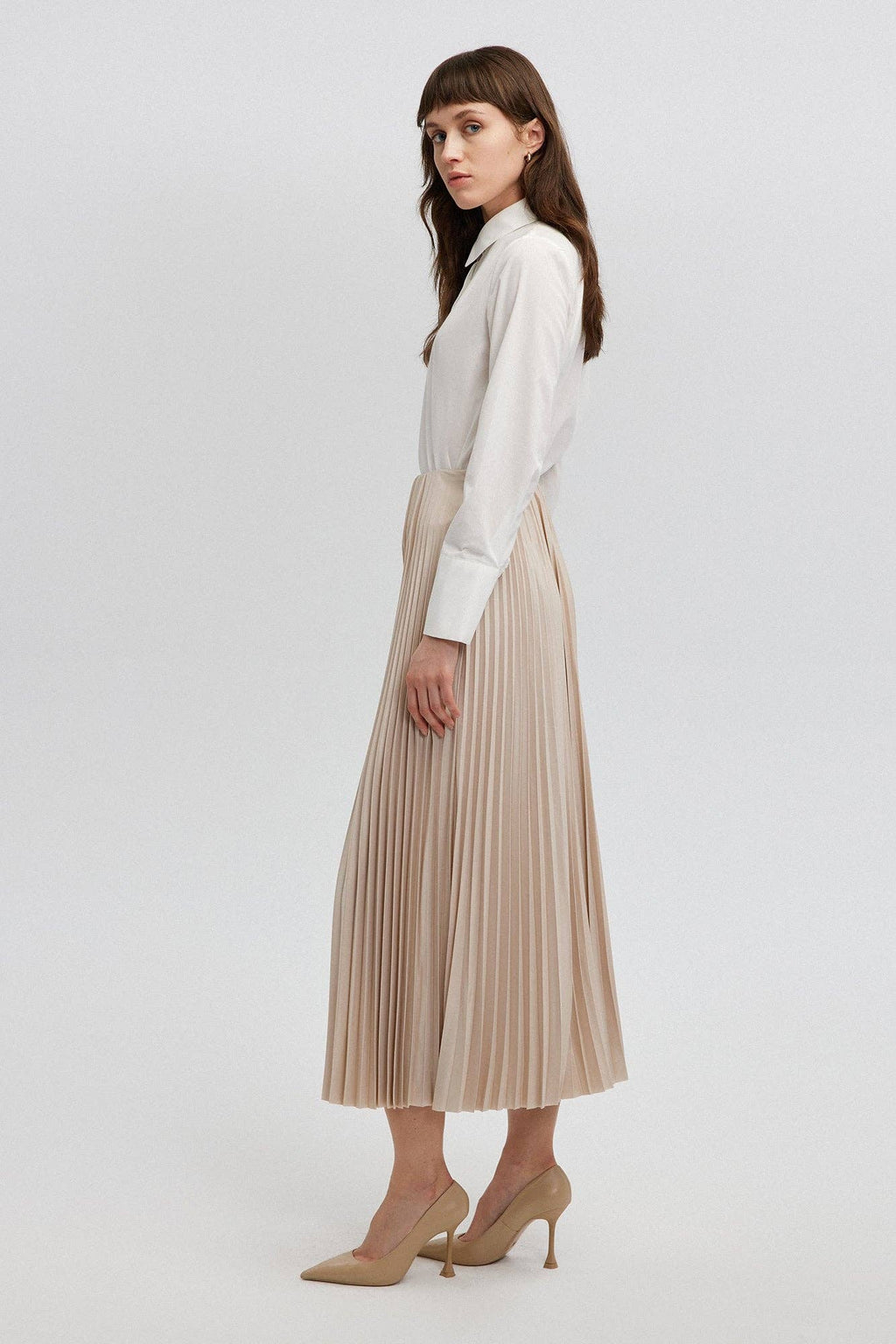 High-Waist Pleated Maxi Skirt – Elegant Flowy A-Line Skirt