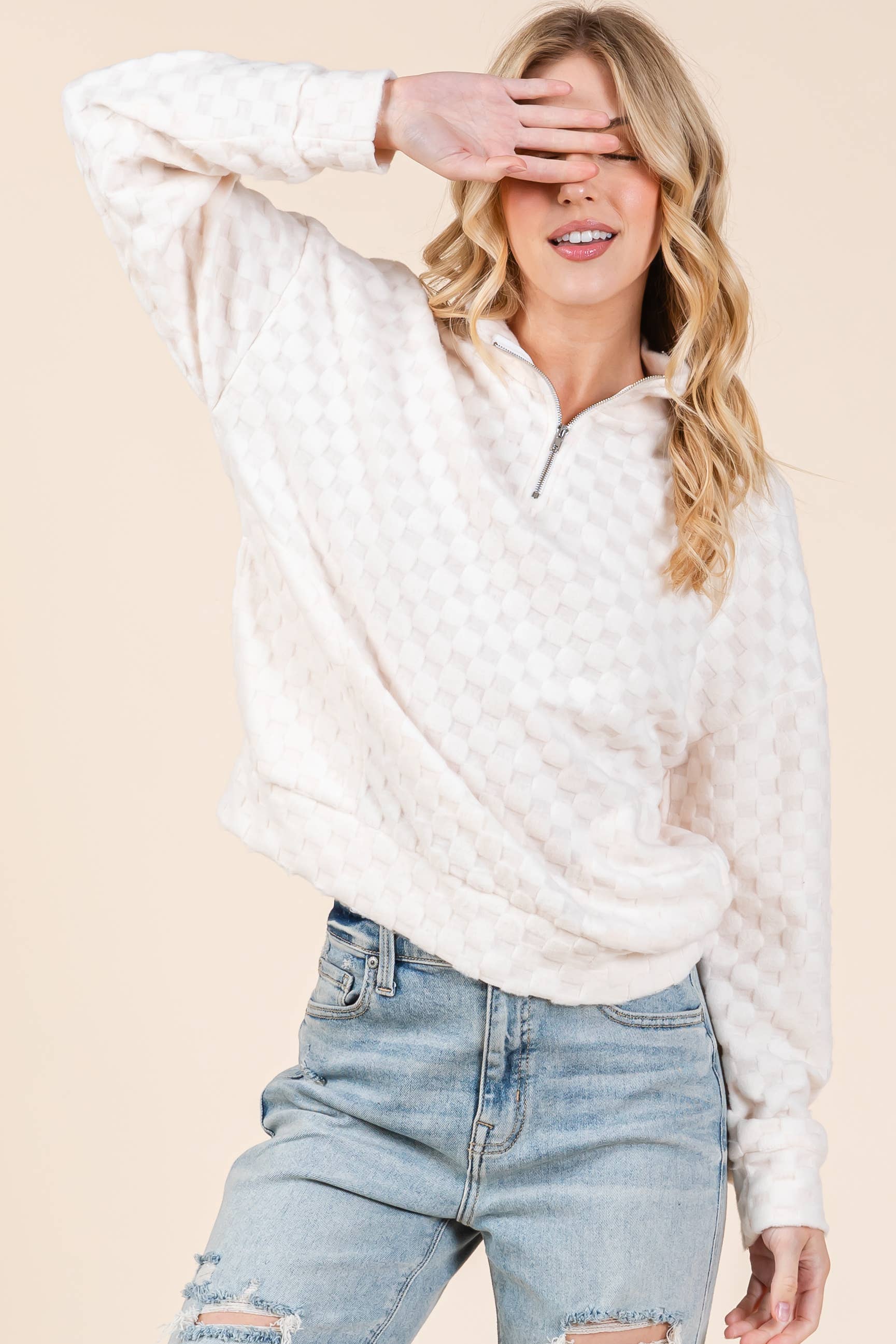 FUZZY CHECKERED 1/4 ZIP TOP