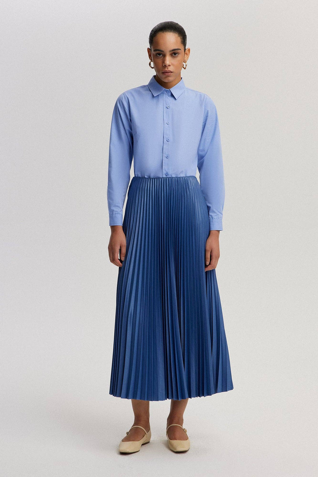 High-Waist Pleated Maxi Skirt – Elegant Flowy A-Line Skirt