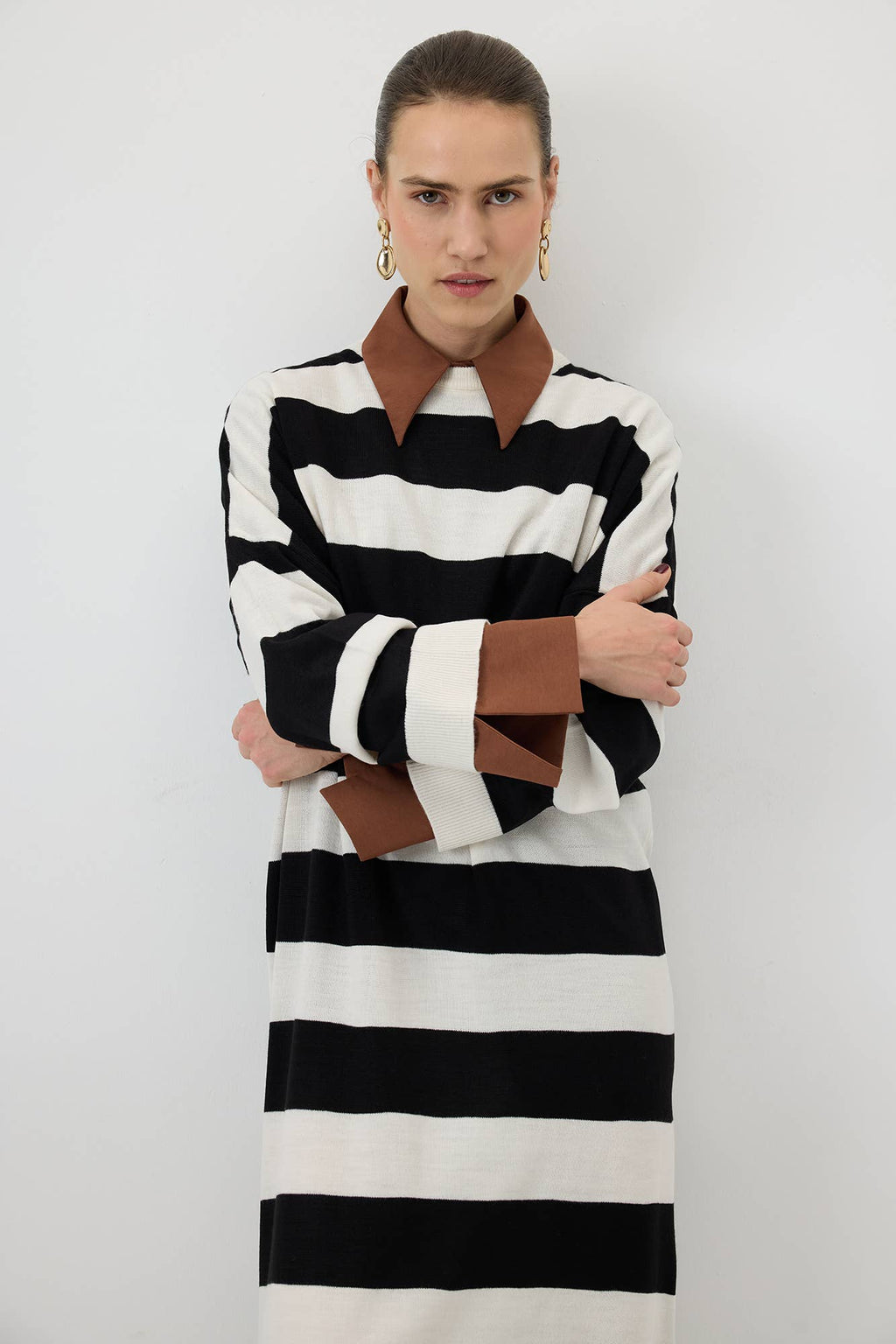 Bold Striped Oversized Maxi Knit Dress – Relaxed Modest